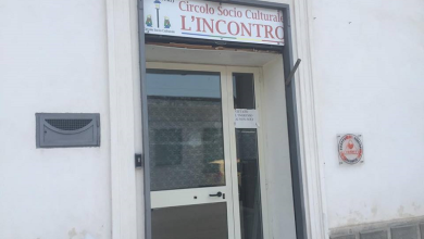 Photo of Baiano/Circolo “L’Incontro”: Vezzi e … vizi comuni nell’ironia di Carmine Montella