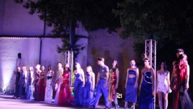 Photo of Acerra / Castello dei Conti: sfilata di moda organizzata dagli aspiranti stilisti dell’Istituto “Munari”