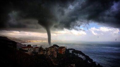 Photo of Salerno: tromba d’aria si abbatte sul lungomare