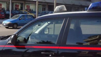 Photo of Mercogliano/ Automobilista ubriaco si sdraia in mezzo alla carreggiata: denunciato