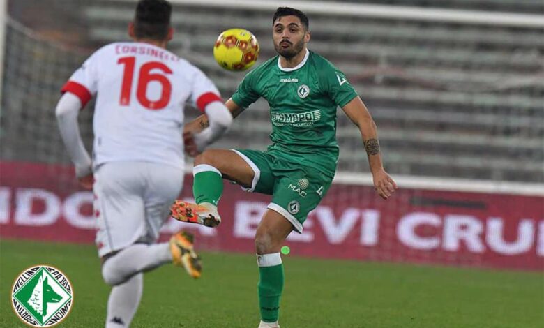 Photo of L’Avellino non va oltre l’1-1 con il Bisceglie: secondo posto sempre più vicino