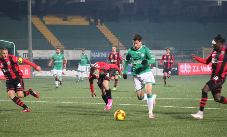 Photo of Avellino-Paganese 2-0| 12° risultato utile consecutivo, Maniero e Aloi stendono gli azzurrostellati