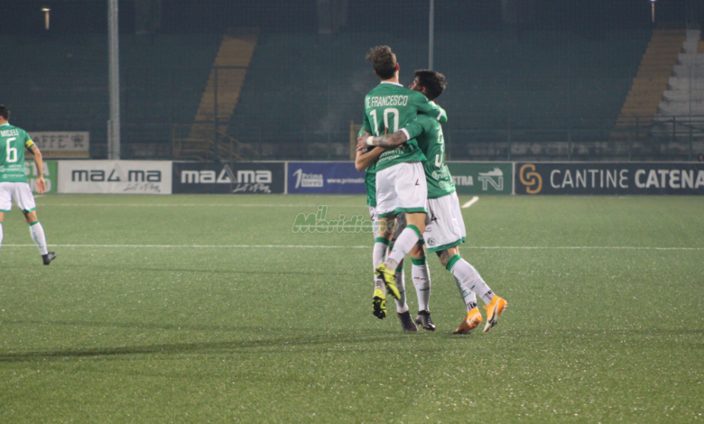 Photo of Avellino-Virtus Francavilla 1-0, i lupi vincono, ma la tifoseria è in protesta