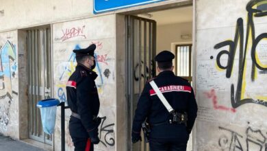 Photo of Sant’Anastasia: prende a calci il convoglio EAV. 16enne denunciato