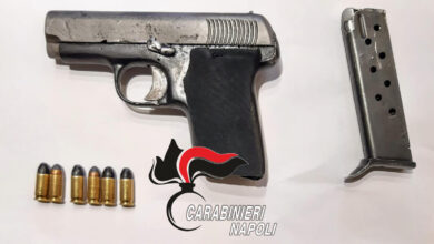 Photo of SOMMA VESUVIANA: Abbandonano pistola clandestina e fuggono. Carabinieri arrestano 2 minori e denunciano un 19enne