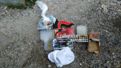 Photo of Napoli, quartiere Soccavo: Perquisizioni e strade a setaccio. Carabinieri sequestrano munizioni e un impianto di videosorveglianza