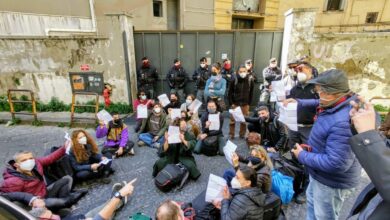 Photo of Teatro Mercadante: lavoratori e lavoratrici fanno sentire la loro voce