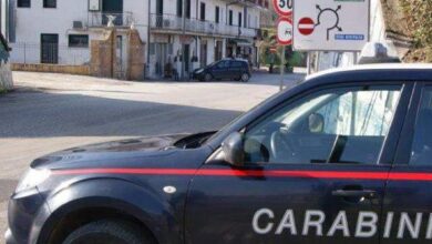 Photo of Serino\ Evade i domiciliari, aggredisce un camionista ed inveisce contro i carabinieri: arrestato 57enne
