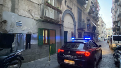Photo of Napoli – Quartiere Montesanto e Marano: I Carabinieri arrestano 3 persone per trasferimento fraudolento di beni aggravato dal metodo mafioso