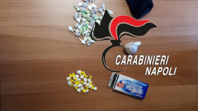 Photo of Napoli – Scampia: Nelle tasche 4 varietà di droga per lo spaccio