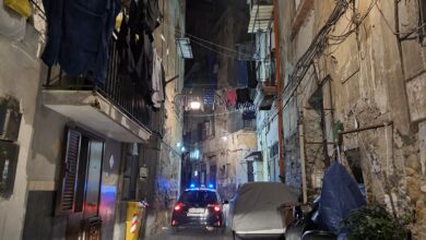 Photo of Napoli, centro storico: perlustrazioni notturne, droga e minori trovati con coltelli
