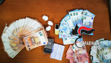 Photo of Volla\ Coppia di pusher arrestata. In casa cocaina e oltre 5mila euro in contante