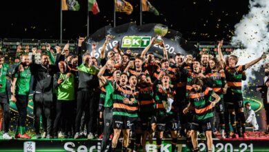 Photo of Tuffi in laguna: il Venezia torna in Serie A