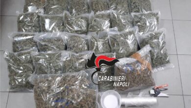 Photo of MARANO DI NAPOLI: 8 chili di droga nascosti in cantina. Avrebbero fruttato ai pusher oltre 60mila euro