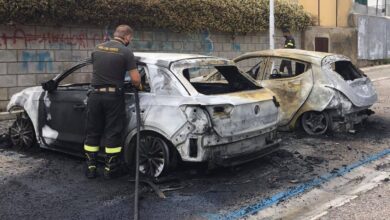 Photo of Cicciano\ Incendiate in un parcheggio due auto di due dirigenti comunali