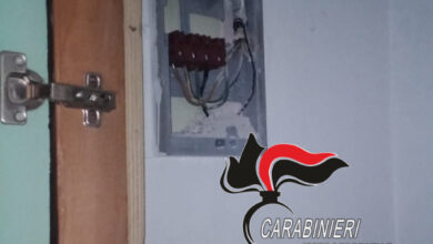 Photo of Casalnuovo: arrestato commerciante per furto aggravato