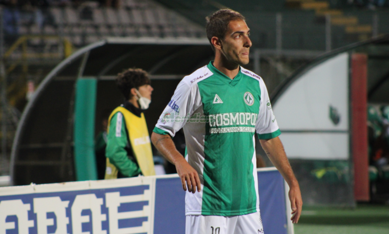 Photo of Fidelis Andria-Avellino 1-1, è ancora pareggite per i biancoverdi: Dossena regala clamorosamente il pareggio ai pugliesi