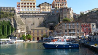 Photo of Sorrento: è agli arresti domiciliari, ma va al mare. Denunciato