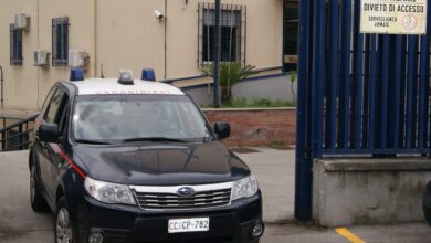 Photo of Sperone\ In giro senza patente e all’ “alt” dei Carabinieri si dà alla fuga e provoca un incidente: denunciato