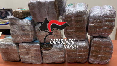 Photo of 41enne tradito da telefonata anonima. Carabinieri lo arrestano per 10 chili di droga nascosti in auto