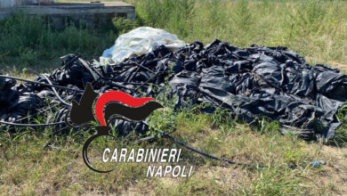 Photo of Qualiano: incendia plastica in una vasca da bagno. Imprenditore 30enne arrestato
