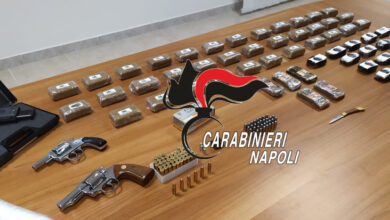 Photo of ERCOLANO: In casa armi e droga. Carabinieri arrestano 36enne