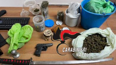 Photo of SAN GIUSEPPE VESUVIANO, OTTAVIANO, POGGIOMARINO E TERZIGNO: Dalla droga alla pistola fino alla katana da samurai. Dal furbetto che “preleva” denaro di un altro al 16enne che fugge in moto. Questo e altro nel servizio “alto impatto” dei Carabinieri