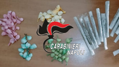 Photo of Marigliano: Carabinieri arrestano 2 pusher del posto